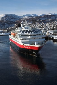 MS Polarlys arriving in Harstad